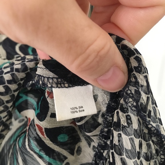 UO Lux sheer blouse - Picture 5 of 5
